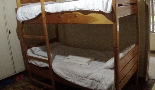 Dormitorio compartido básico (4 Pax)