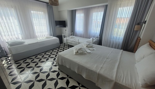 Habitación cuádruple económica