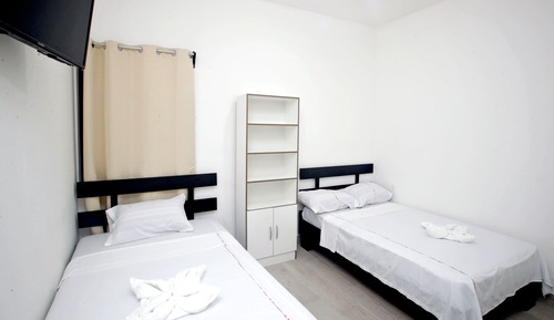 Habitación, 2 camas dobles (50 USD)