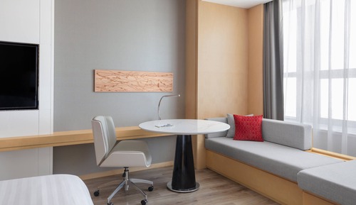 Habitación, 1 cama de matrimonio grande, vistas a la ciudad