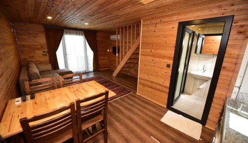 Bungalow Deluxe