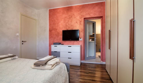 Habitación con 1 cama doble o 2 individuales, baño privado