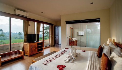 Suite, balcón (with Rice Field View)