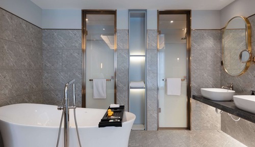 Privilege, Suite, 1 cama de matrimonio grande