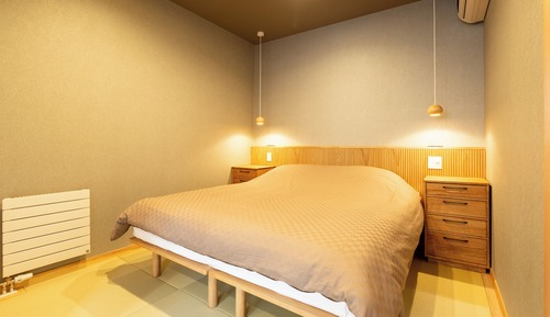 Apartamento superior, en edificio anexo