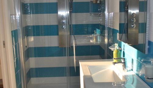 Habitación Confort con 1 cama doble o 2 individuales