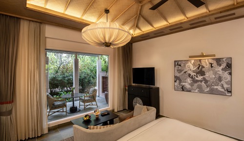 Habitación de lujo, 1 cama de matrimonio grande (Private Courtyard)