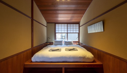 Habitación (Japanese Western Style, Happyaku)