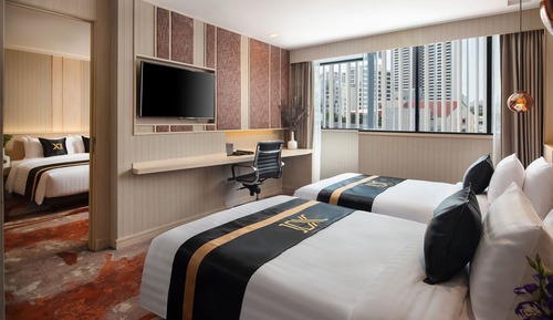 Connecting Room