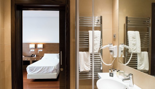 Habitación con 1 cama doble o 2 individuales