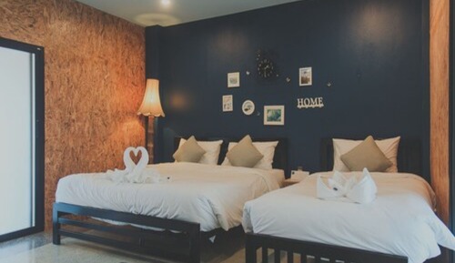Deluxe Family Room