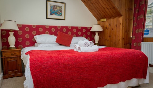 Habitación estándar con 1 cama doble o 2 individuales