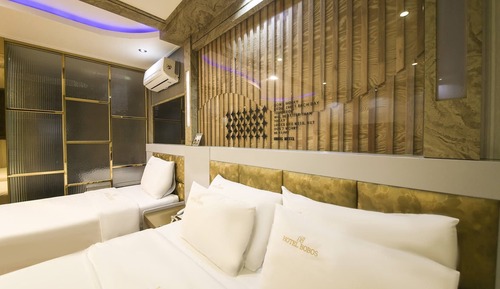 Business Twin Room
