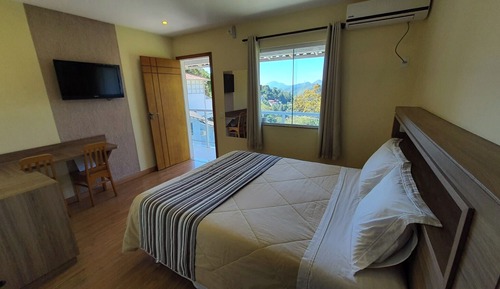 Habitación con 2 camas individuales, Aire acondicionado, vistas a la montaña