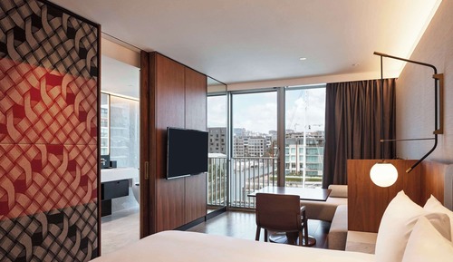 Habitación, 1 cama de matrimonio grande, vistas al puerto deportivo