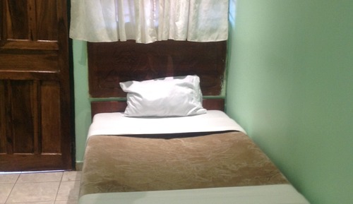 Habitación económica con 2 camas individuales