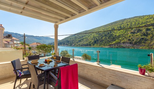 Apartamento Confort, balcón, vistas al río (4 Bedrooms)