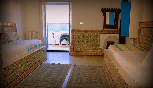 Habitación con 2 camas individuales