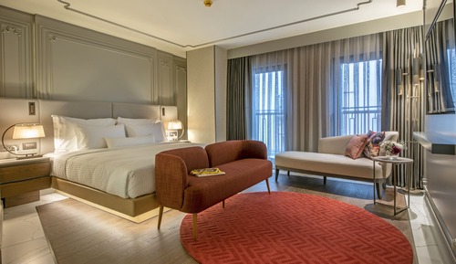 Deluxe King Room