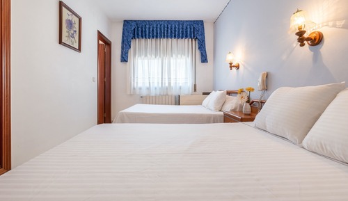 Habitación cuádruple estándar