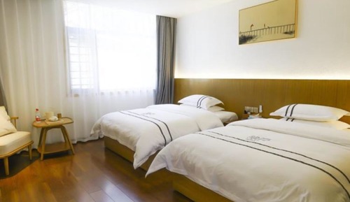 Habitación superior con 2 camas individuales