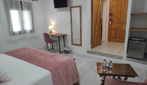 Habitación, 1 cama de matrimonio, vistas al patio