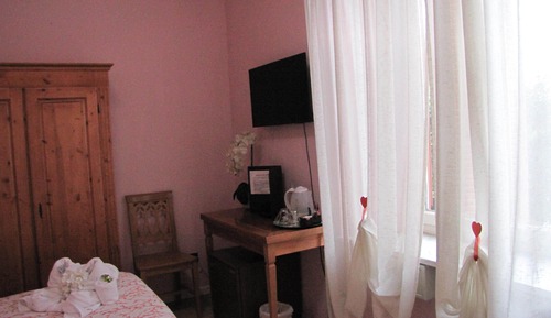 Habitación económica con 1 cama doble o 2 individuales