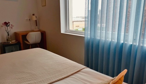 Habitación estándar con 1 cama doble o 2 individuales, baño privado