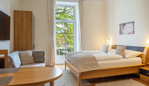 Apartamento romántico, balcón, en la zona del jardín