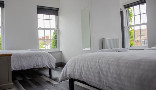Habitación con 1 cama doble o 2 individuales