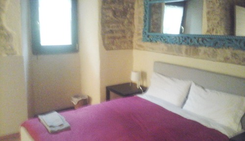 Habitación triple Confort, baño privado, vistas al jardín