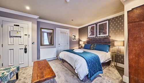 Double Room, Ensuite (Room 7)