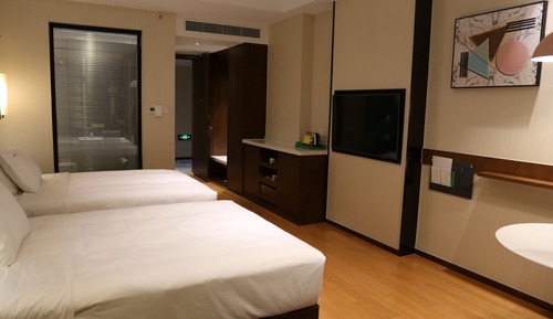 Habitación estándar, 1 cama de matrimonio grande, vistas a la ciudad