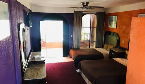 Basic Double Room, 2 Queen Beds, City View
