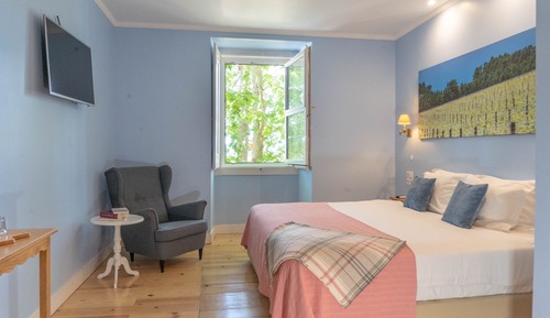 Habitación superior con 1 cama doble o 2 individuales
