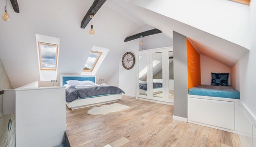 Apartment (9C/3C)
