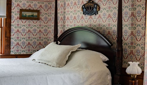 Premium Room, 1 King Bed, Jetted Tub
