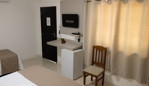 Habitación triple, vistas al jardín