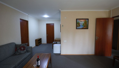 Apartamento básico, vistas al jardín