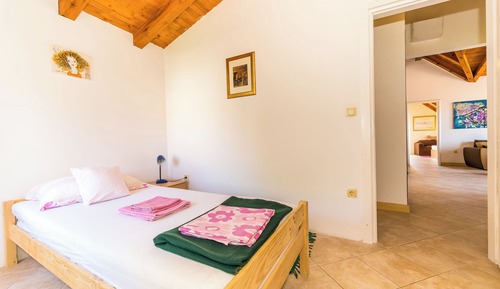 Apartamento (Two bedroom apartment)