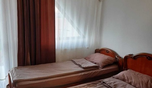 Habitación Confort con 2 camas individuales, fumadores, vistas a la ciudad