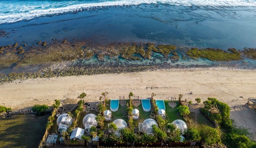 Tienda, bañera, vistas a la playa (Bubble, 2 Baths, Beach View)