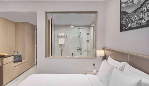 Habitación Deluxe, 1 cama de matrimonio grande, vistas a la ciudad (Avani)