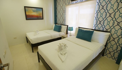 Suite familiar, vistas a la piscina