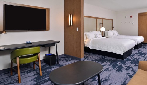 Suite, varias camas (Hearing Accessible)