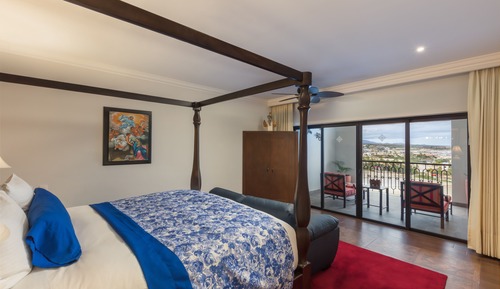 One Bedroom Ocean Vista Suite