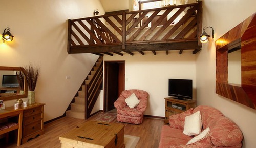 4-Poster Cottage