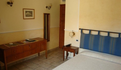 Habitación doble, vistas al jardín