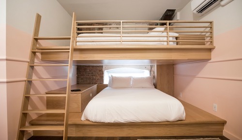 Room 2:1 - Queen Bunk