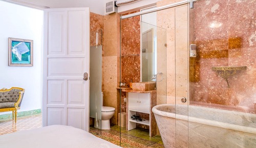 Habitación romántica doble, 1 cama de matrimonio grande, baño privado (#3)
